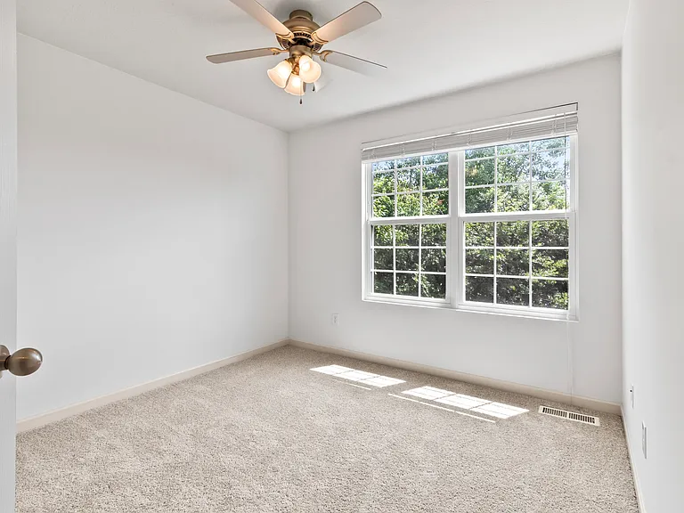 12683 White Chapel Cir — Photo 31