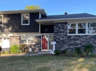 187 Liberty St, Clark, NJ 07066