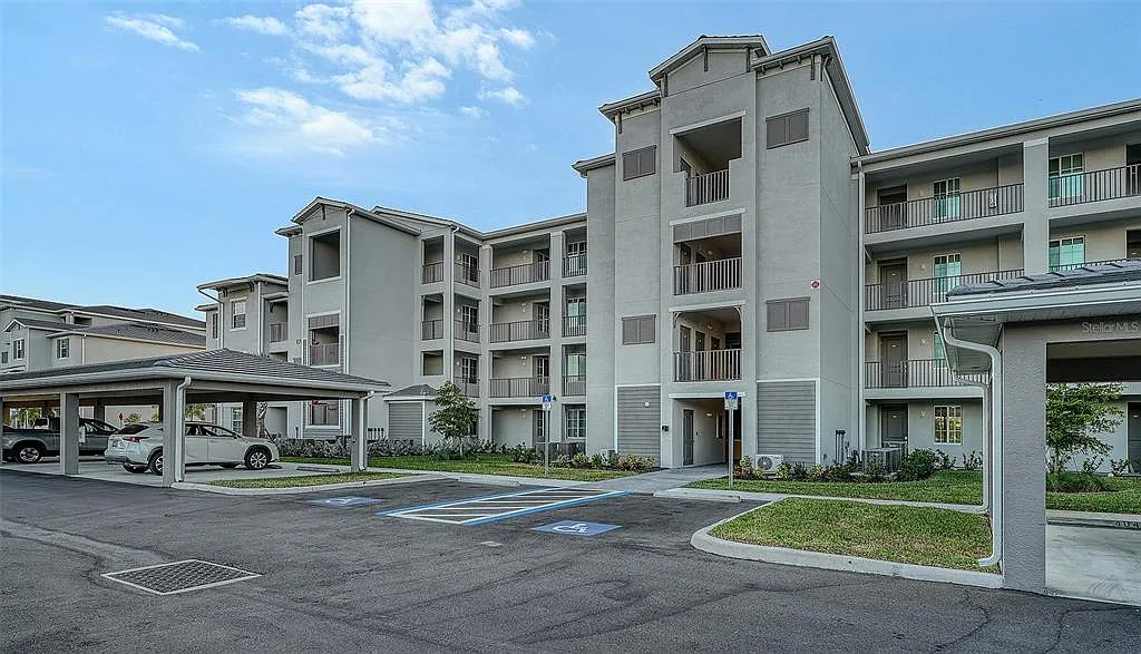 2 bed, 2.0 bath, 1154 sqft, $6,000 — Photo 1