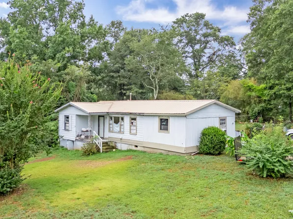 37 Carruth Rd, Jefferson, GA 30549