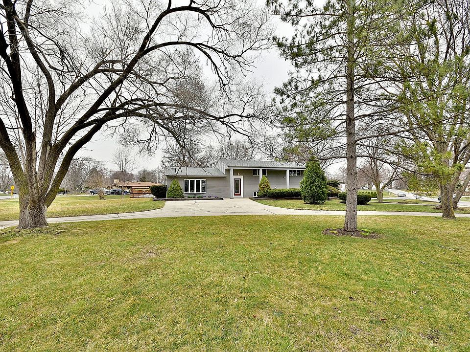 1st image of 417 Pleasant Dr