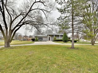 417 Pleasant Dr, Schaumburg, IL 60193