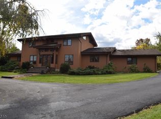 16 Brookside Ln, Andover, NJ 07821