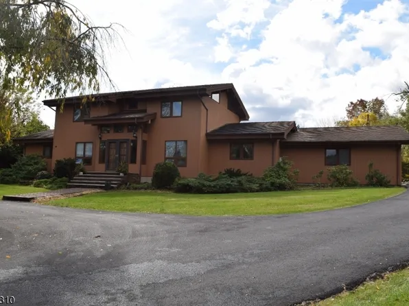 16 Brookside Ln, Green Twp., NJ 07821