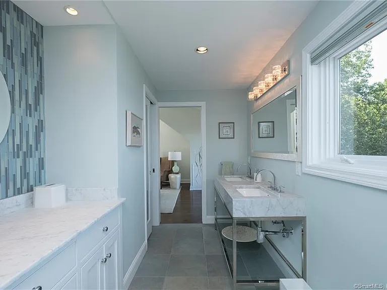 10 Morgan Point — Photo 31