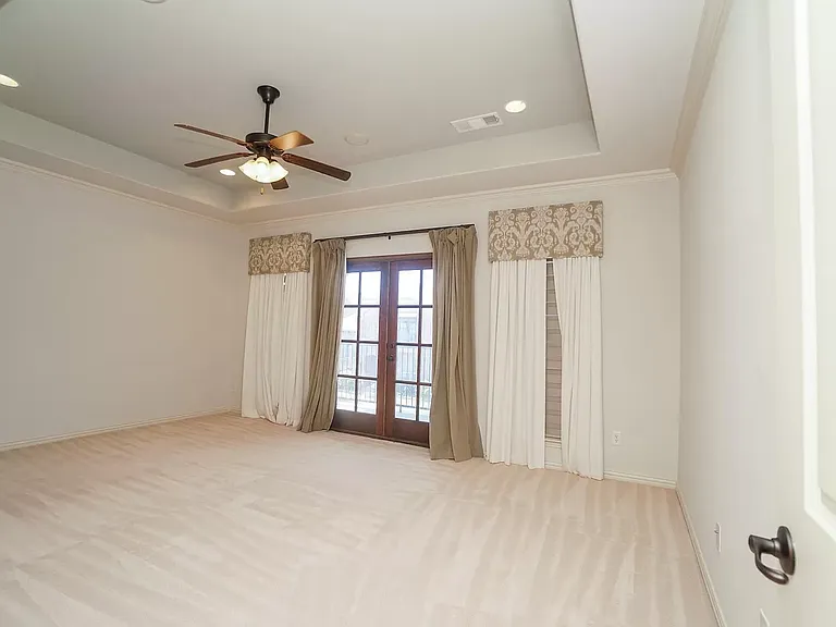 4034 Bishop Ln — Photo 26