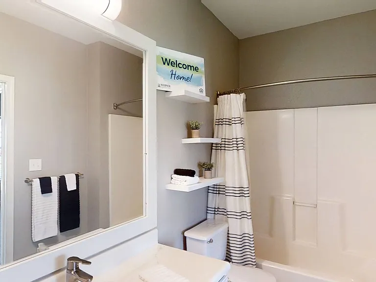 Harbin Pointe Apartment Homes — Photo 11