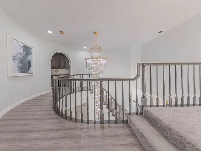 1209 Midwickhill Dr — Photo 45