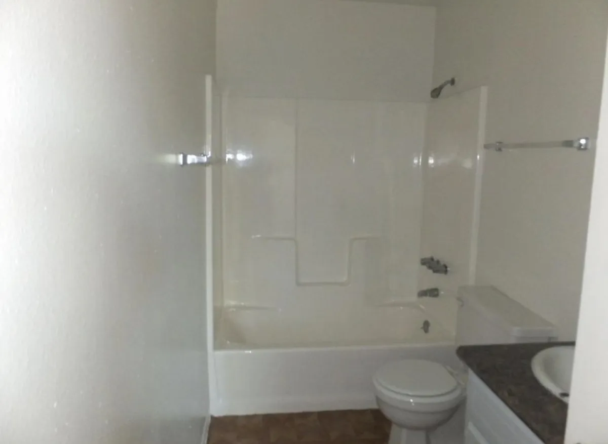Building Photo - 1307 W 27th St