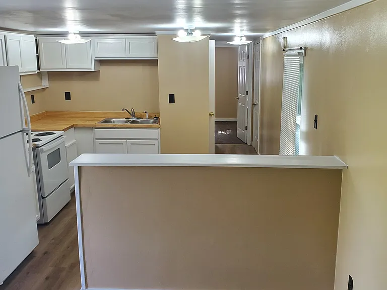 107 Chandler Ave #MANUFACTUR — Photo 33