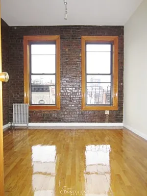 Rented by City Connections Realty | media 6