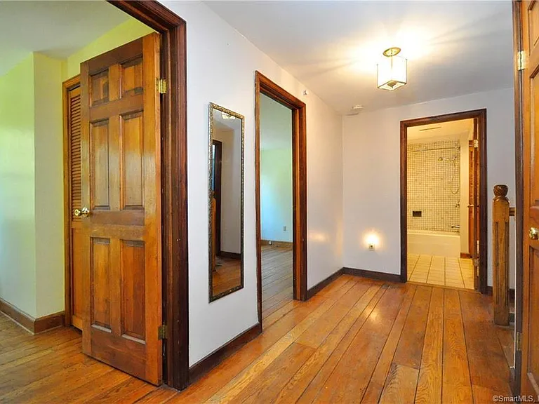 706 Maple St — Photo 19