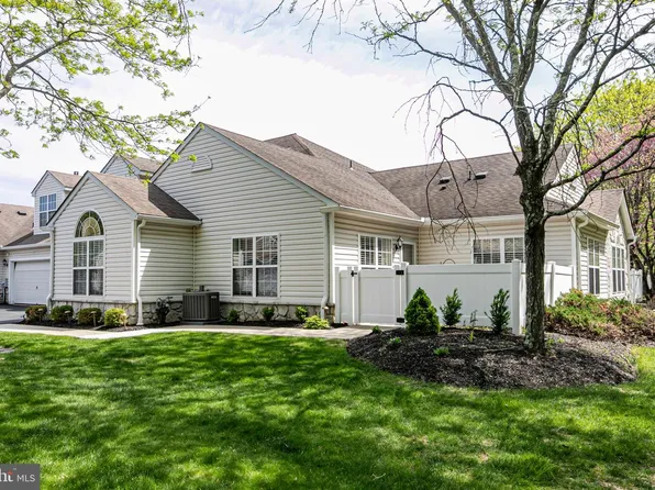 283 Federal Point Blvd, Lawrence Township, NJ 08648