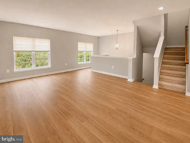 1124 Hampton St — Photo 7