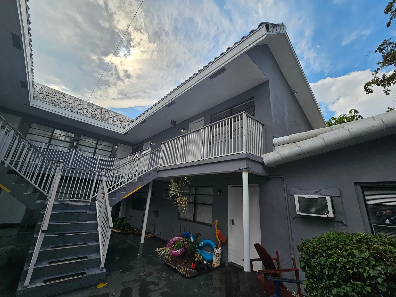 913 NE 18th Ave — Photo 4