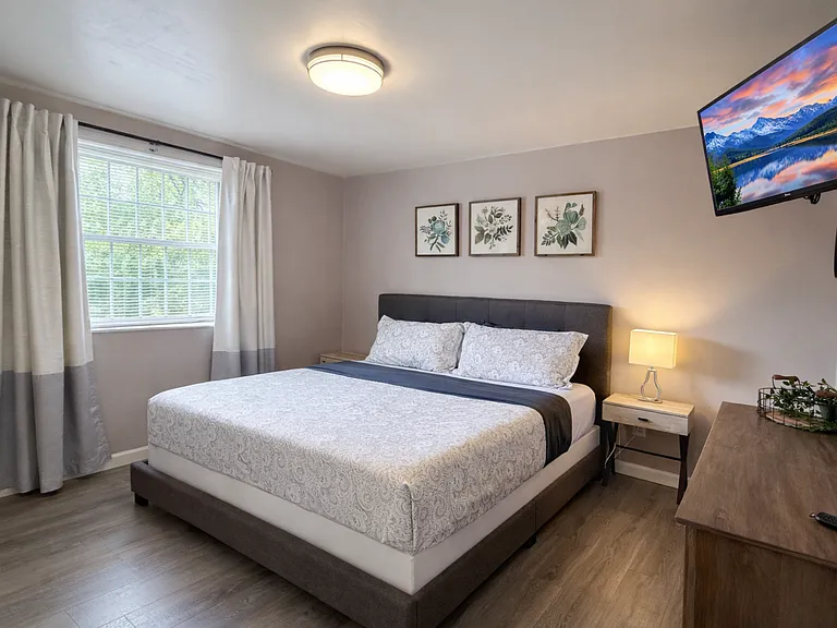 11423 Five Cedars Rd — Photo 7