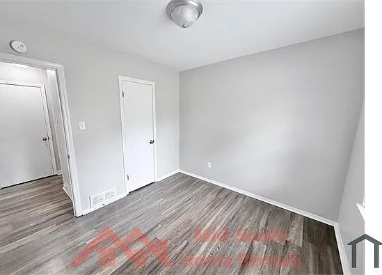 2147 Pamela Dr — Photo 8