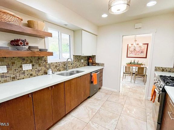 5th image of 1255 E Riviera Dr