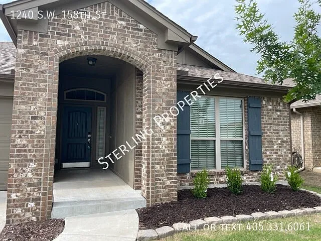 4 bed, 1813 sqft, $1,995 — Photo 2