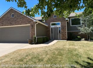 2326 N Parkridge Ct, Wichita, KS 67205