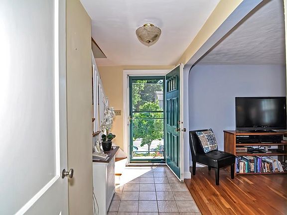 5th image of 235 Woburn St