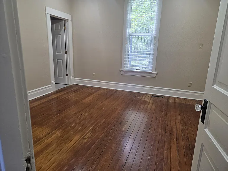 805 Lewis St #A — Photo 10