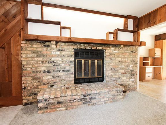 5th image of 2205 Arlington Pl