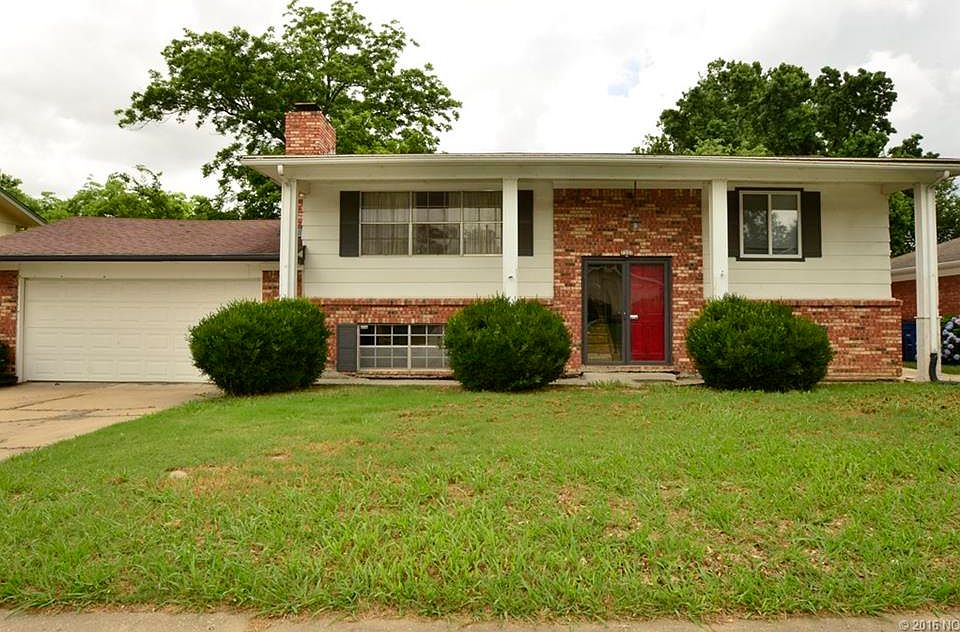 1st image of 7337 S 69th Ave E