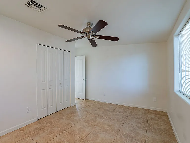 436 E. Waverly St. — Photo 18