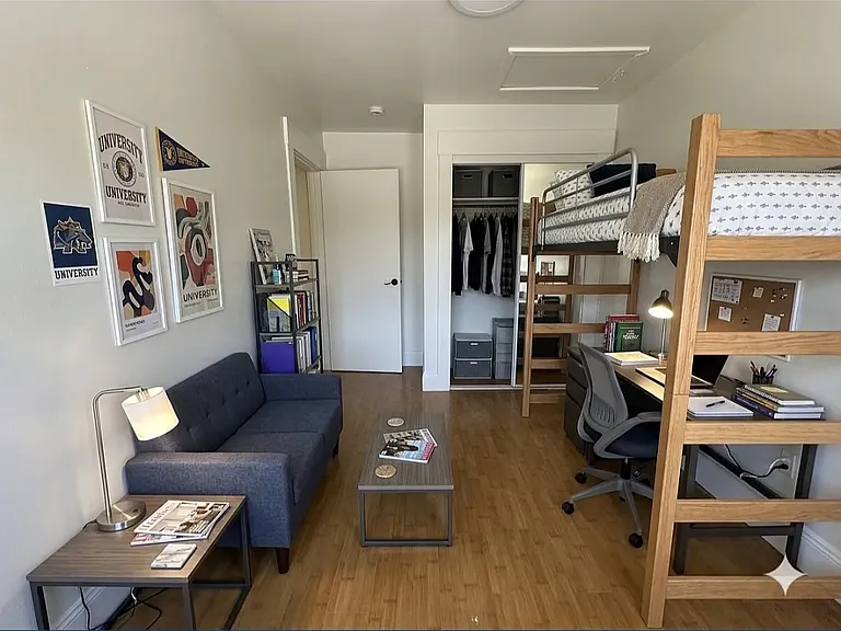 2597 Telegraph Ave #B — Photo 12