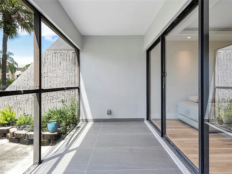 230 Lakeview Dr #106 — Photo 39