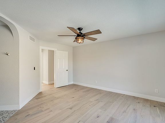 3rd image of 6910 W Taro Ln
