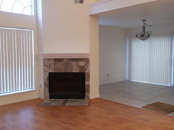 5th image of 2027 Summerfield Pl