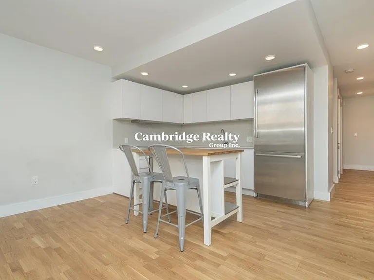 334 Harvard St #T1 — Photo 5
