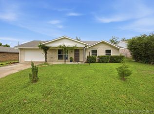 2122 N 11th St, McAlester, OK 74501