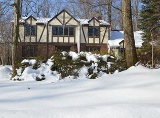 24 Parkview Rd, Long Valley, NJ 07853