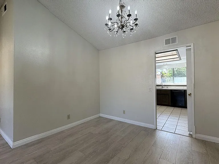 148 Carmody St — Photo 5