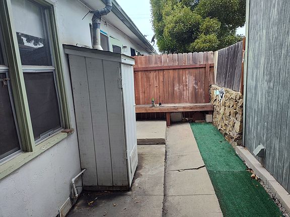4th image of 4282 Estrella Ave