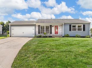2925 Nantwich Ln, Saint Charles, MO 63301