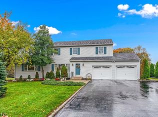 2 Ridge St, Hackettstown, NJ 07840