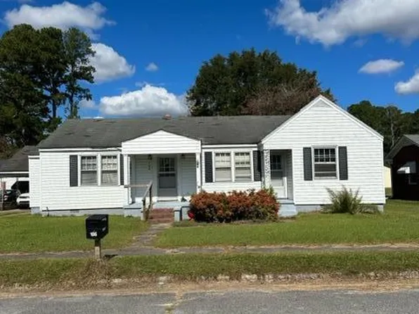106 E Purvis Street, Robersonville, NC 27871