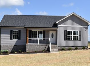 447 James Whitefield Rd, Bethpage, TN 37022