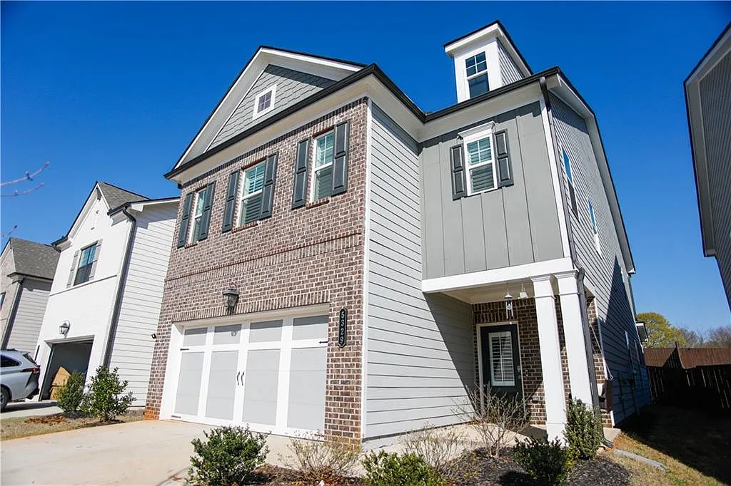4 bed, 3.0 bath, 2731 sqft, $2,300 — Photo 3