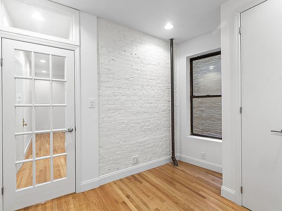 3rd image of 128 W 13th St APT 11