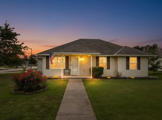 730 W Apache St, Republic, MO 65738