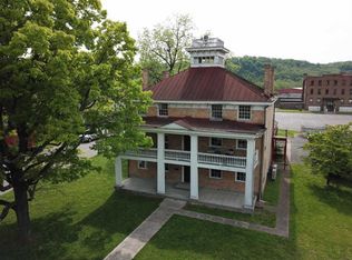 305 Ridge Ave, Lawrenceburg, IN 47025