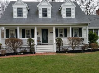 20 Country Club Dr, Bridgewater, MA 02324