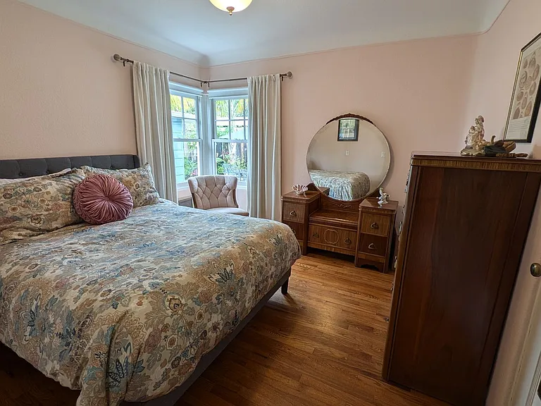 203 Seaview Ave — Photo 10