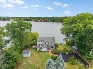 35 Lakeside Blvd, North Reading, MA 01864