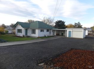 1536 8th St, Clarkston, WA 99403